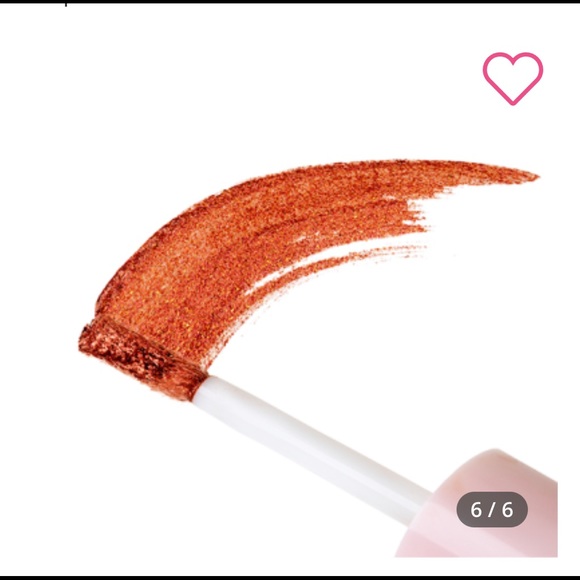 THE BEAUTY CROP
Liquid Eyeshadow Duo
Ginger and Prosecco - Picture 5 of 5